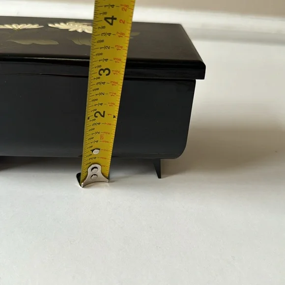 Black Japanese floral pattern lacquer musical jewelry box - Picture 10 of 10